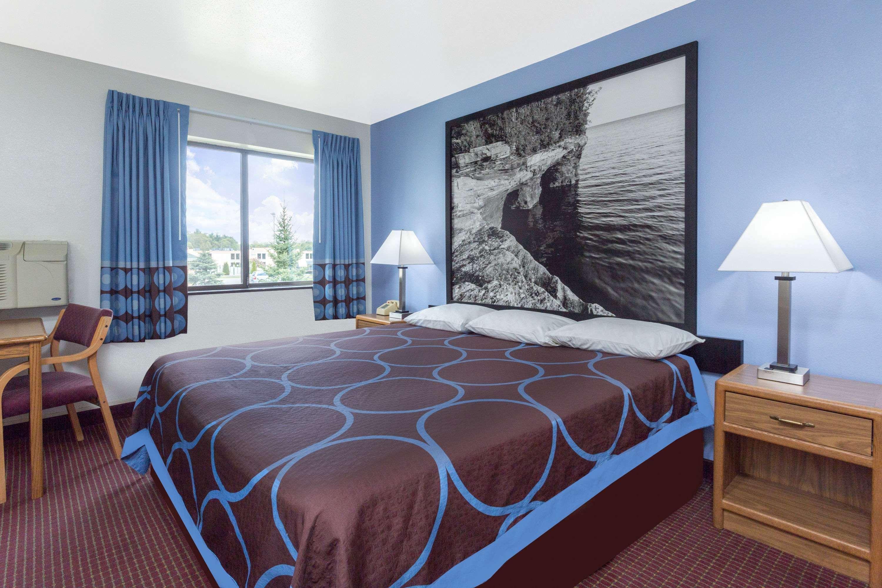 Super 8 By Wyndham Wisconsin Dells Hotel Ngoại thất bức ảnh