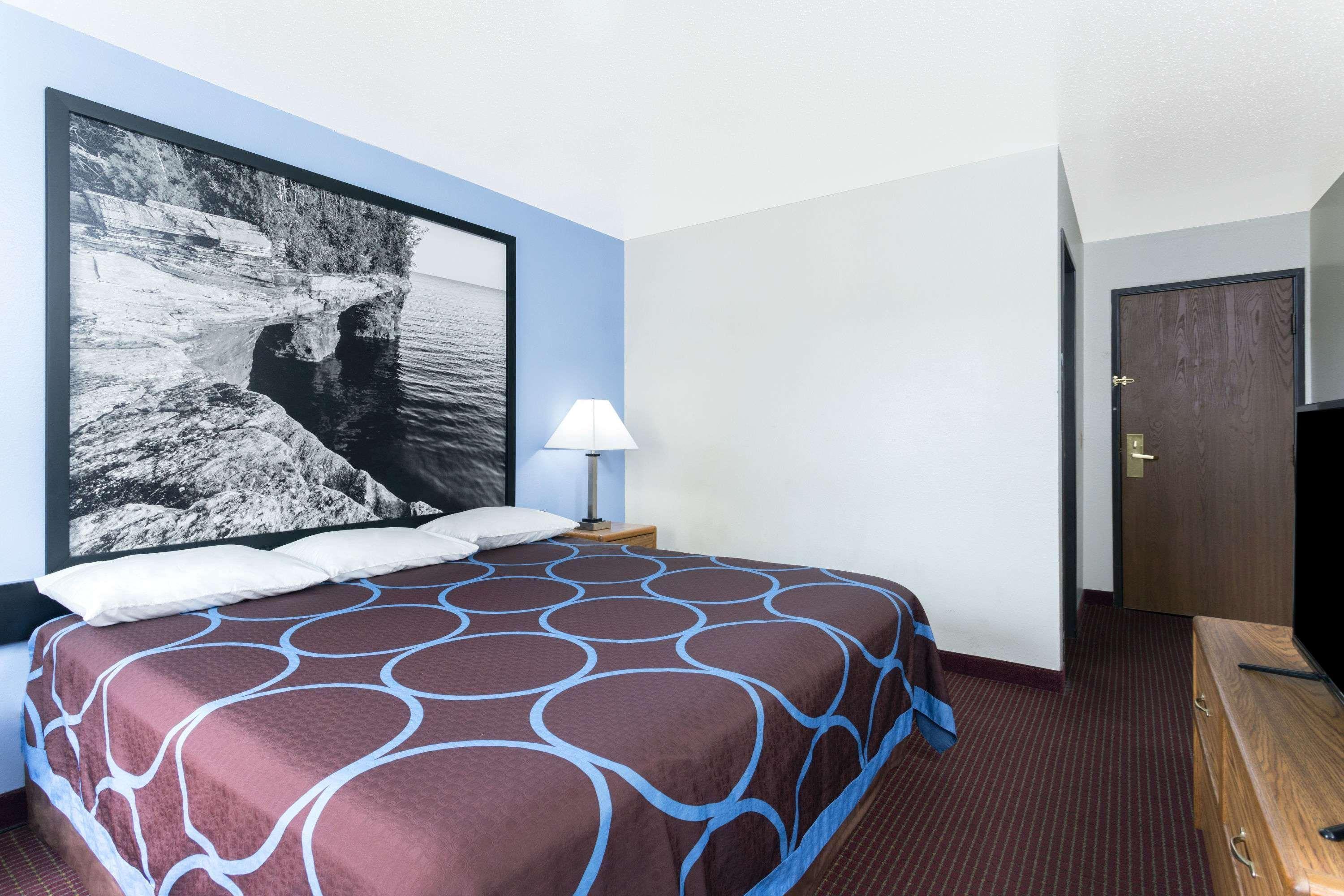 Super 8 By Wyndham Wisconsin Dells Hotel Ngoại thất bức ảnh