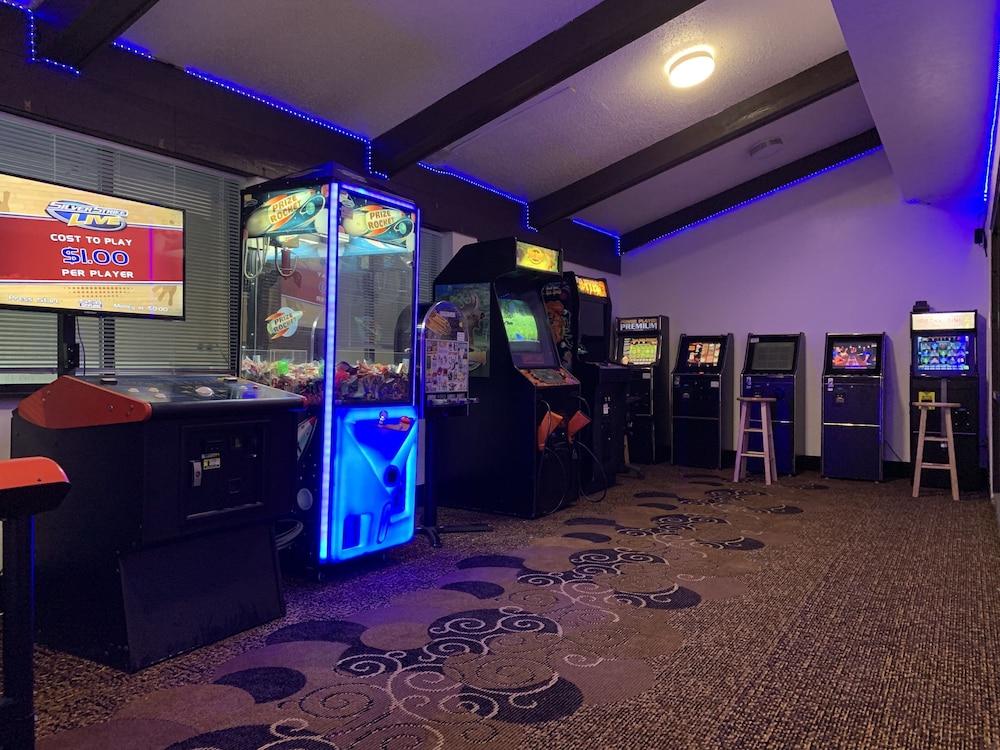 Super 8 By Wyndham Wisconsin Dells Hotel Ngoại thất bức ảnh